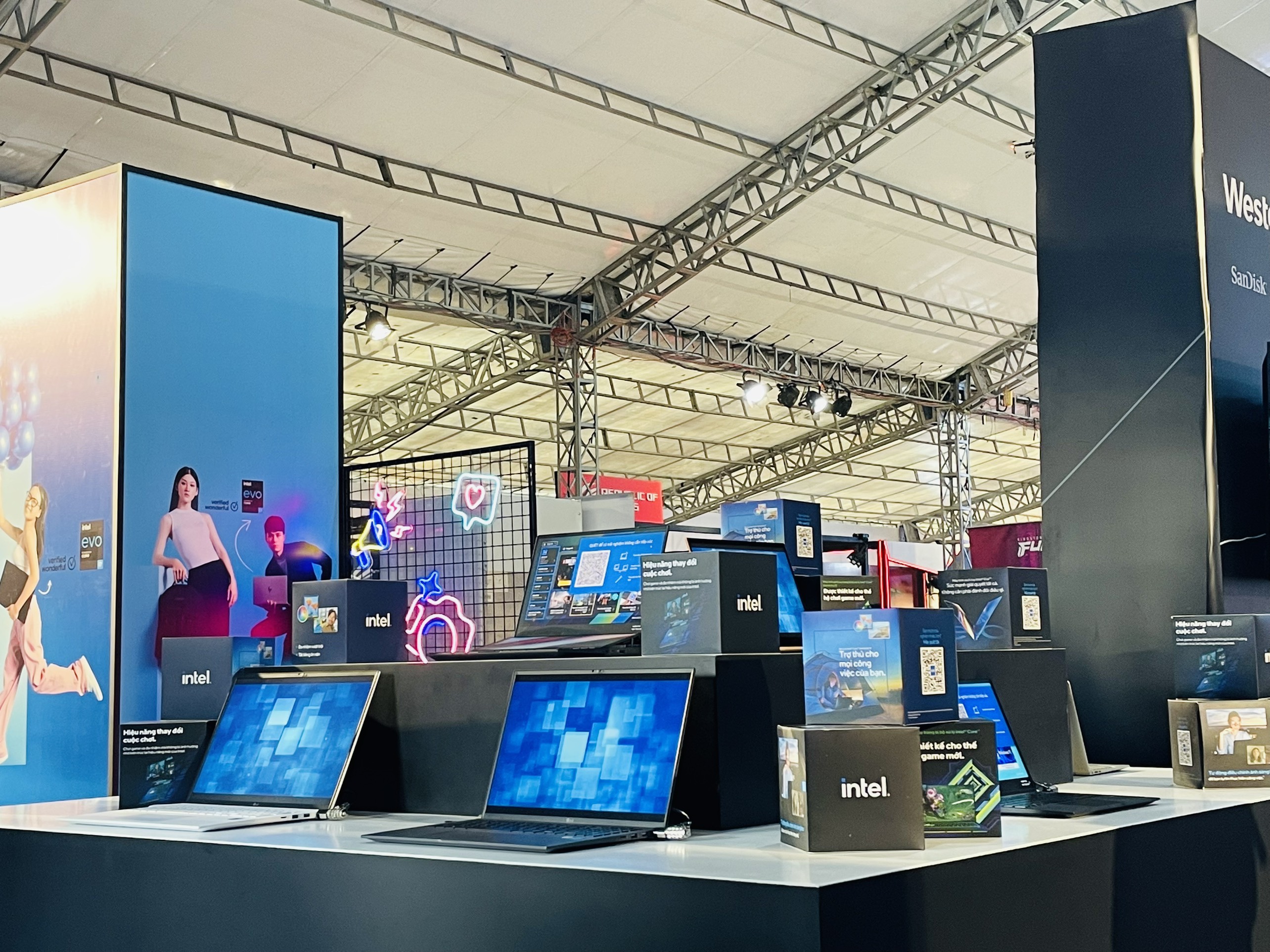 VNWIFI cho sự kiện Intel